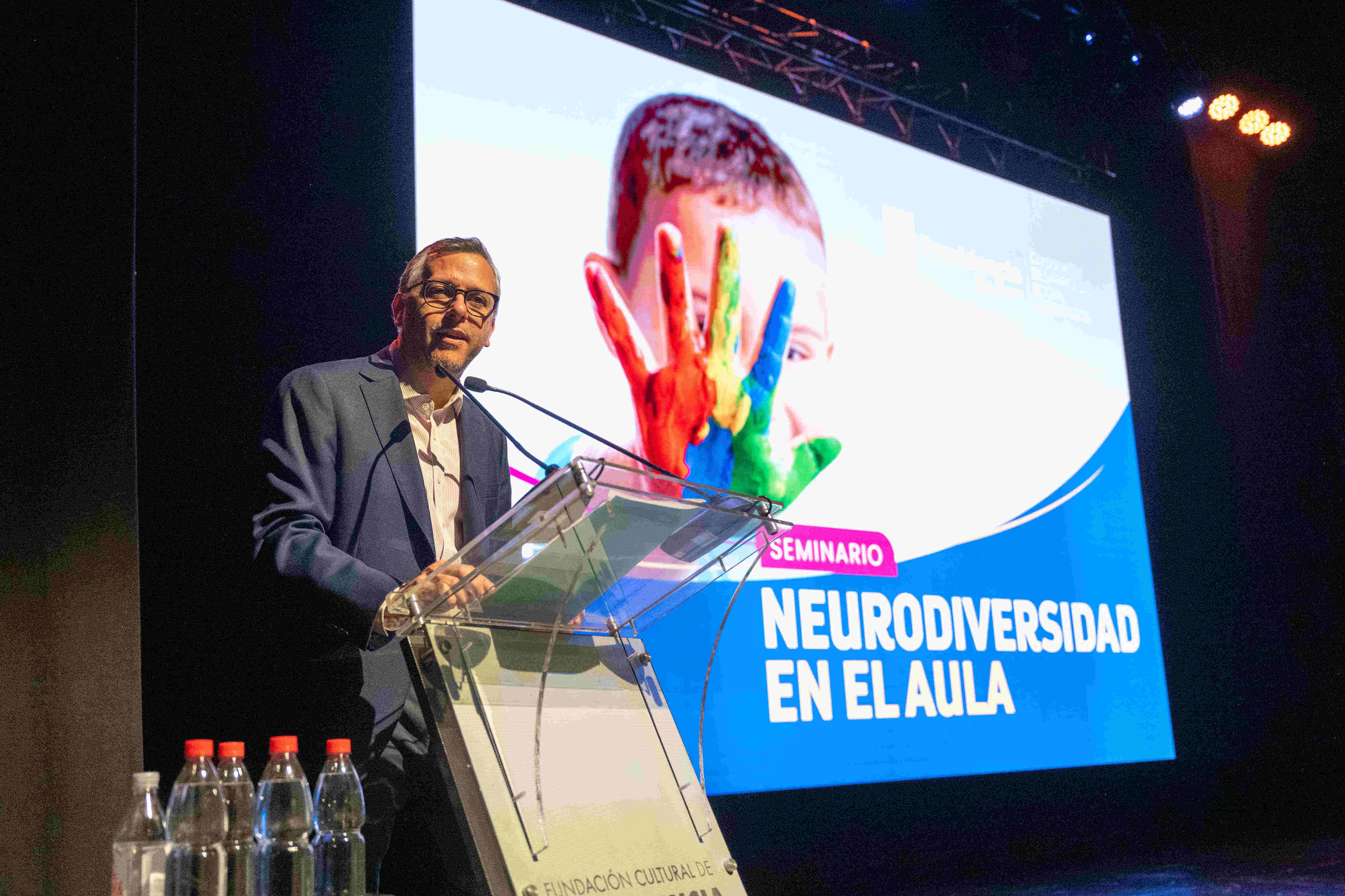 Más de 500 profesionales de la Educación dieron vida al seminario “Neurodiversidad en el Aula”