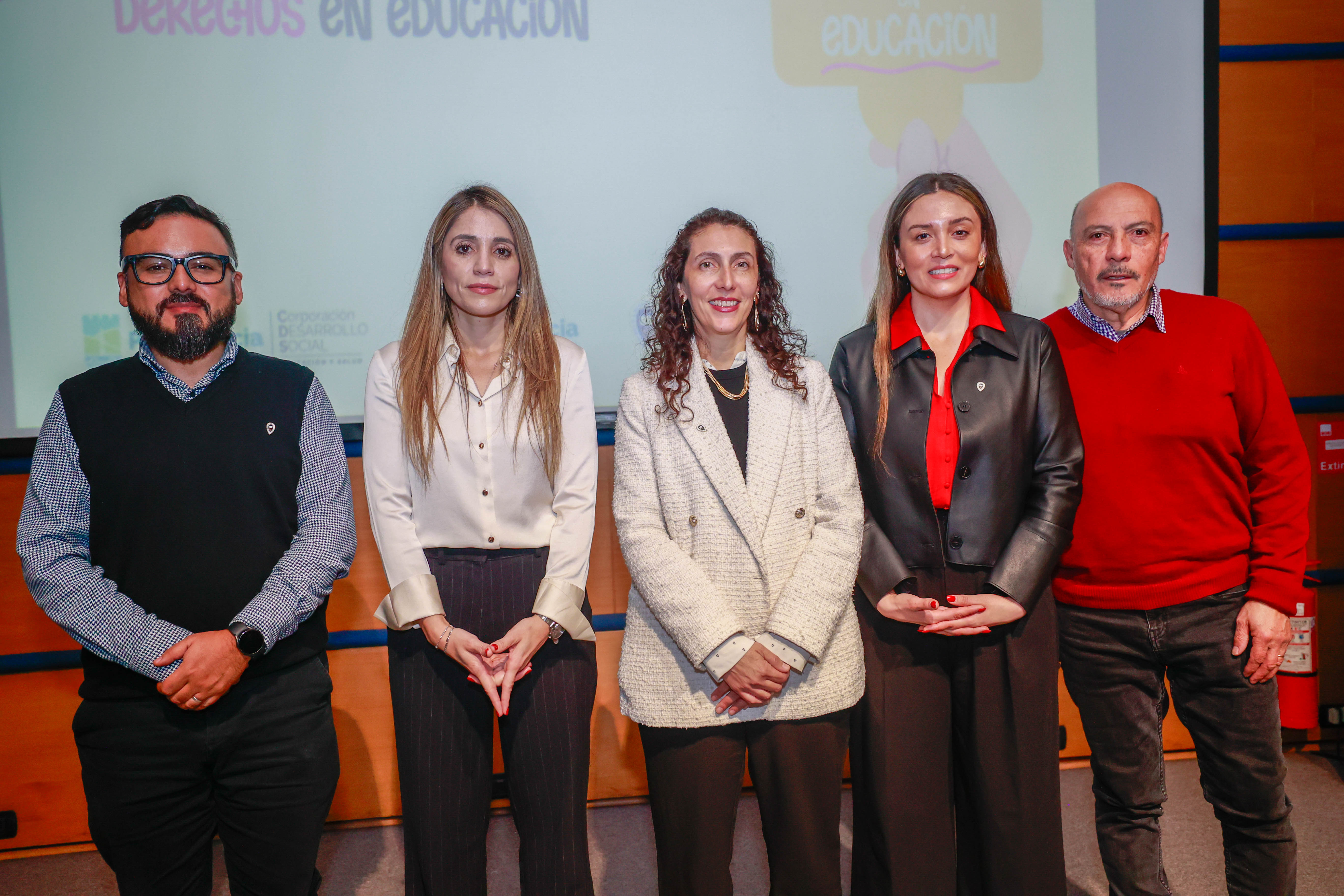 Exitosa jornada de capacitación para auxiliares de los 11 establecimientos educacionales de Providencia