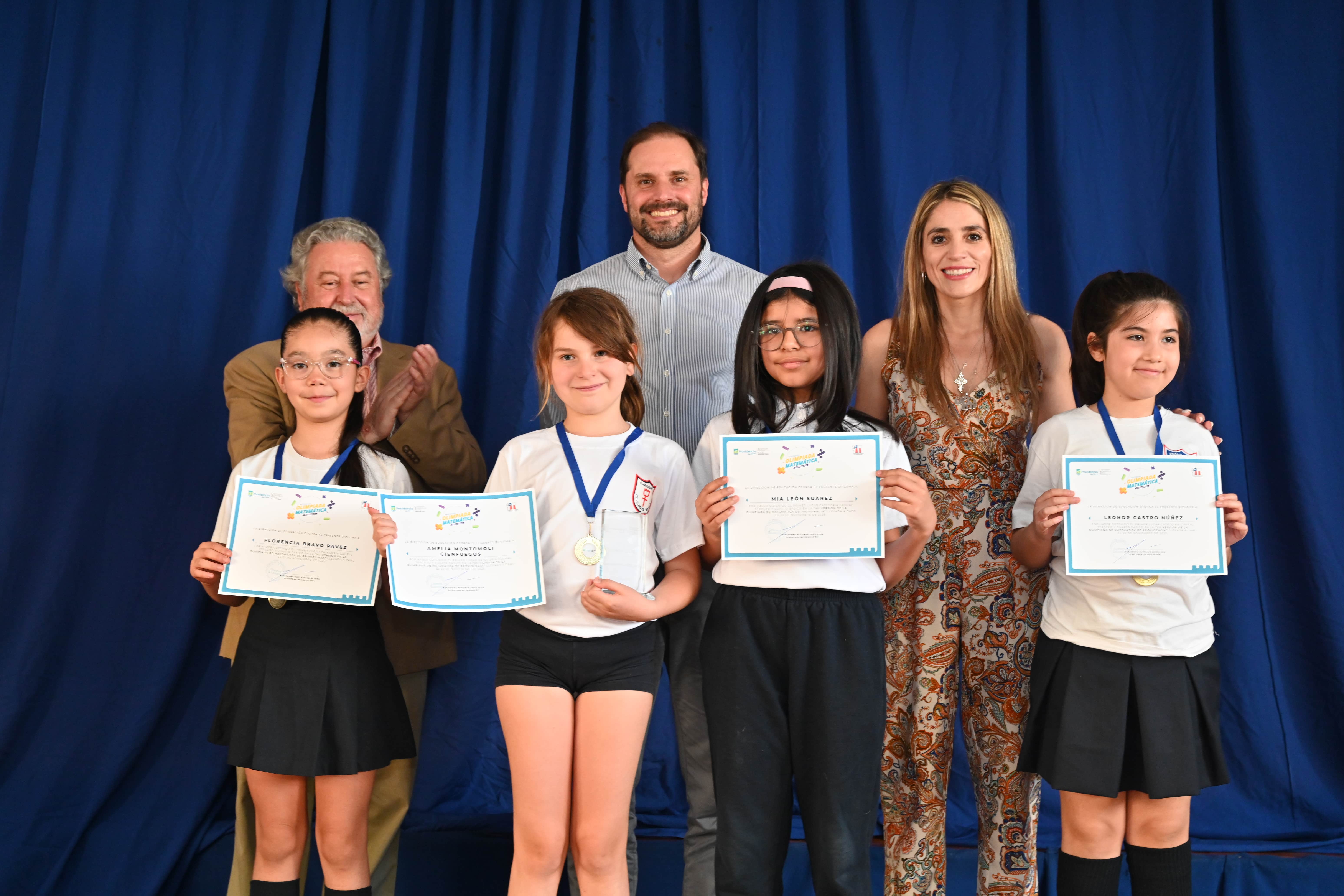 Providencia premió a sus estudiantes que destacaron en la 7° Olimpiadas de Matemáticas