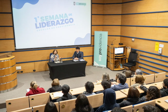 Ex ministra Mariana Aylwin, fue parte de la 1° semana de Liderazgo Escolar de Providencia