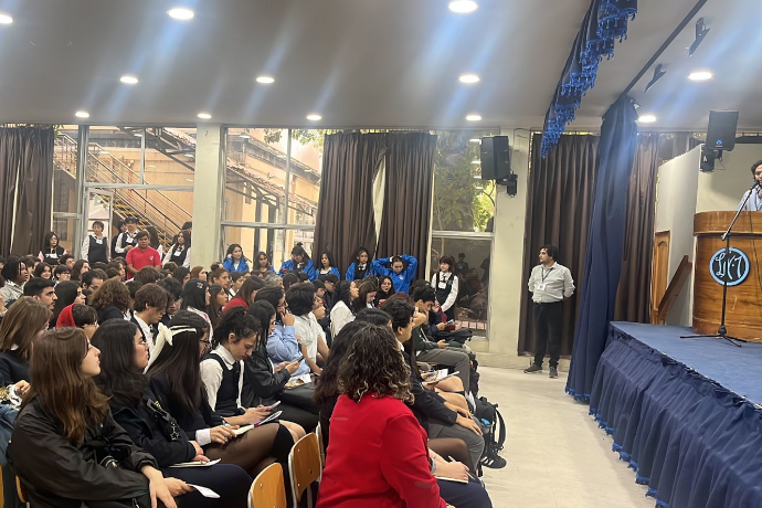 De manera exitosa se realizó “Primera Mega Junta Interescolar de Debate” de Providencia