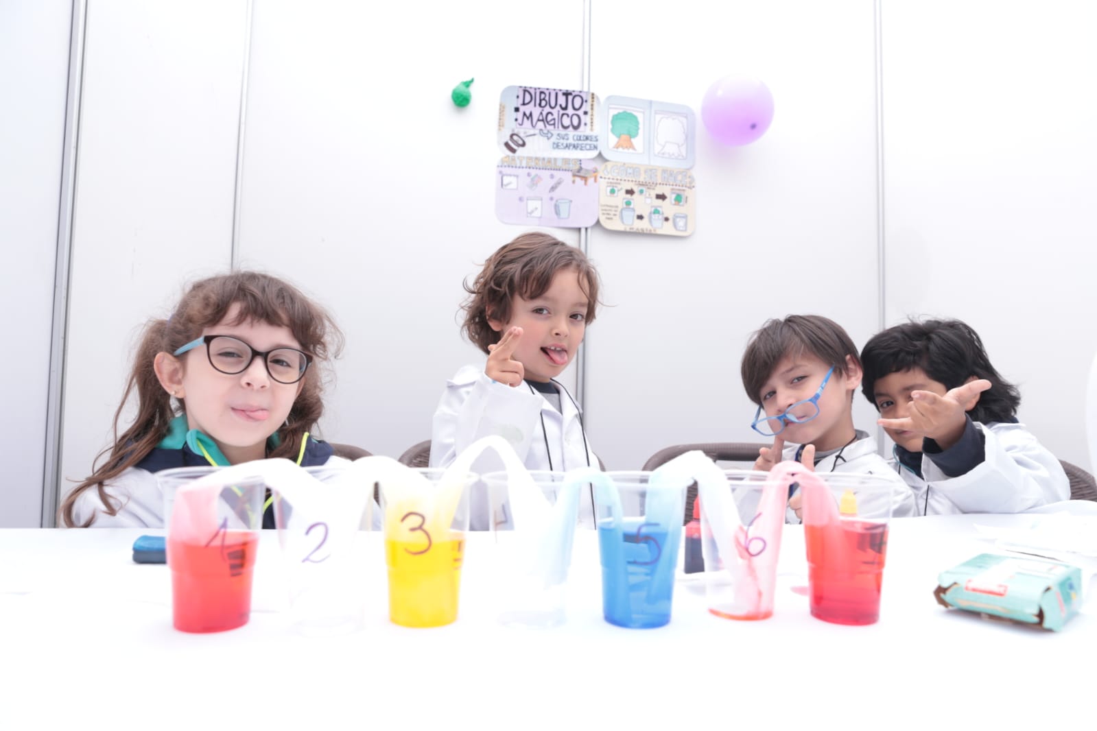 Cientos de estudiantes dan vida a la 8° Feria Científica Escolar