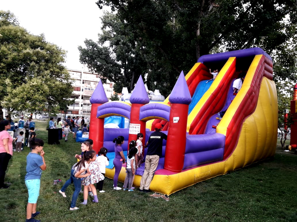 Cientos de niños disfrutaron de la fiesta de navidad de la CDS